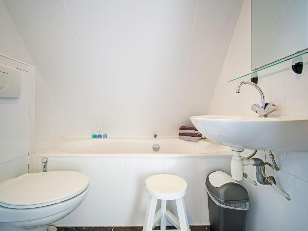 Waterfront Holiday Home With Jetty Boornzwaag over de Wielen エクステリア 写真