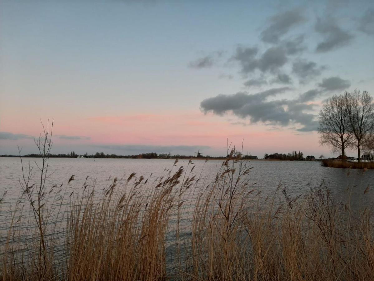 Waterfront Holiday Home With Jetty Boornzwaag over de Wielen エクステリア 写真